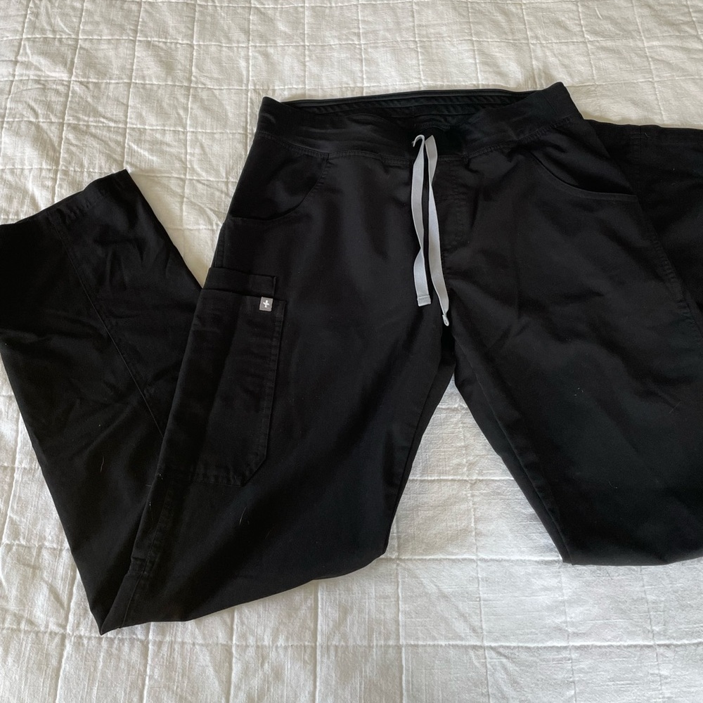 Figs black Kade cargo scrub pants Medium TALL MT